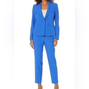 Le Suit Vibrant Blue Women’s Pantsuit - Size 4P